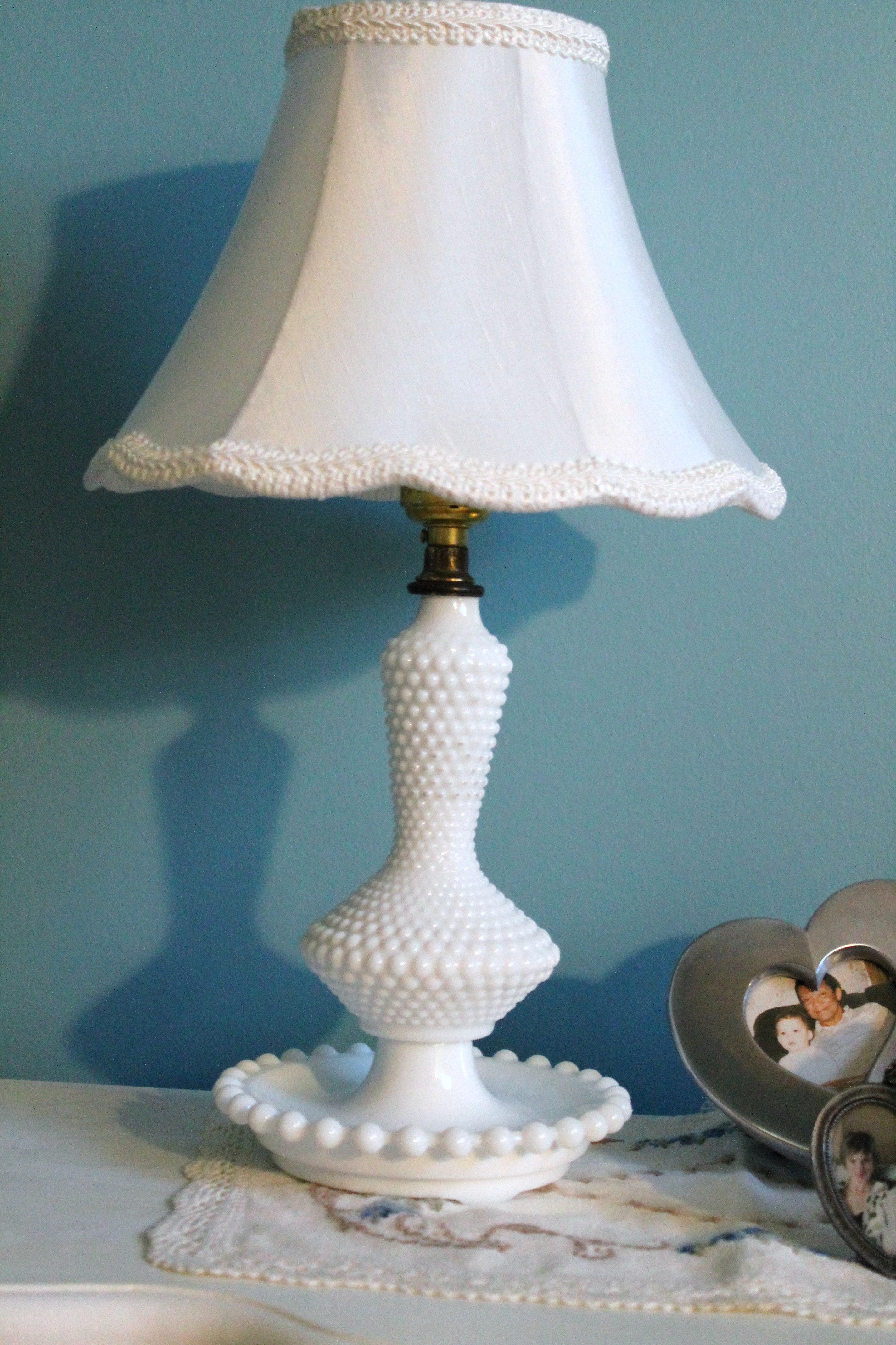 Vintage Milk Glass Lamp 28